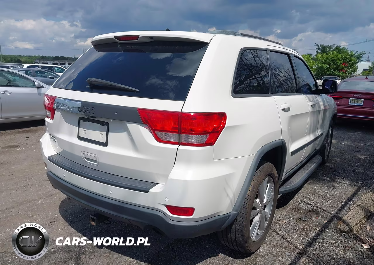2012 Jeep Grand Cherokee Laredo VIN:1C4RJFAG7CC341319 - 4
