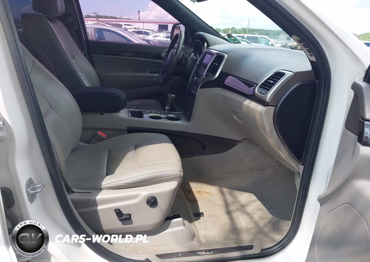 2012 Jeep Grand Cherokee Laredo VIN:1C4RJFAG7CC341319 - 5