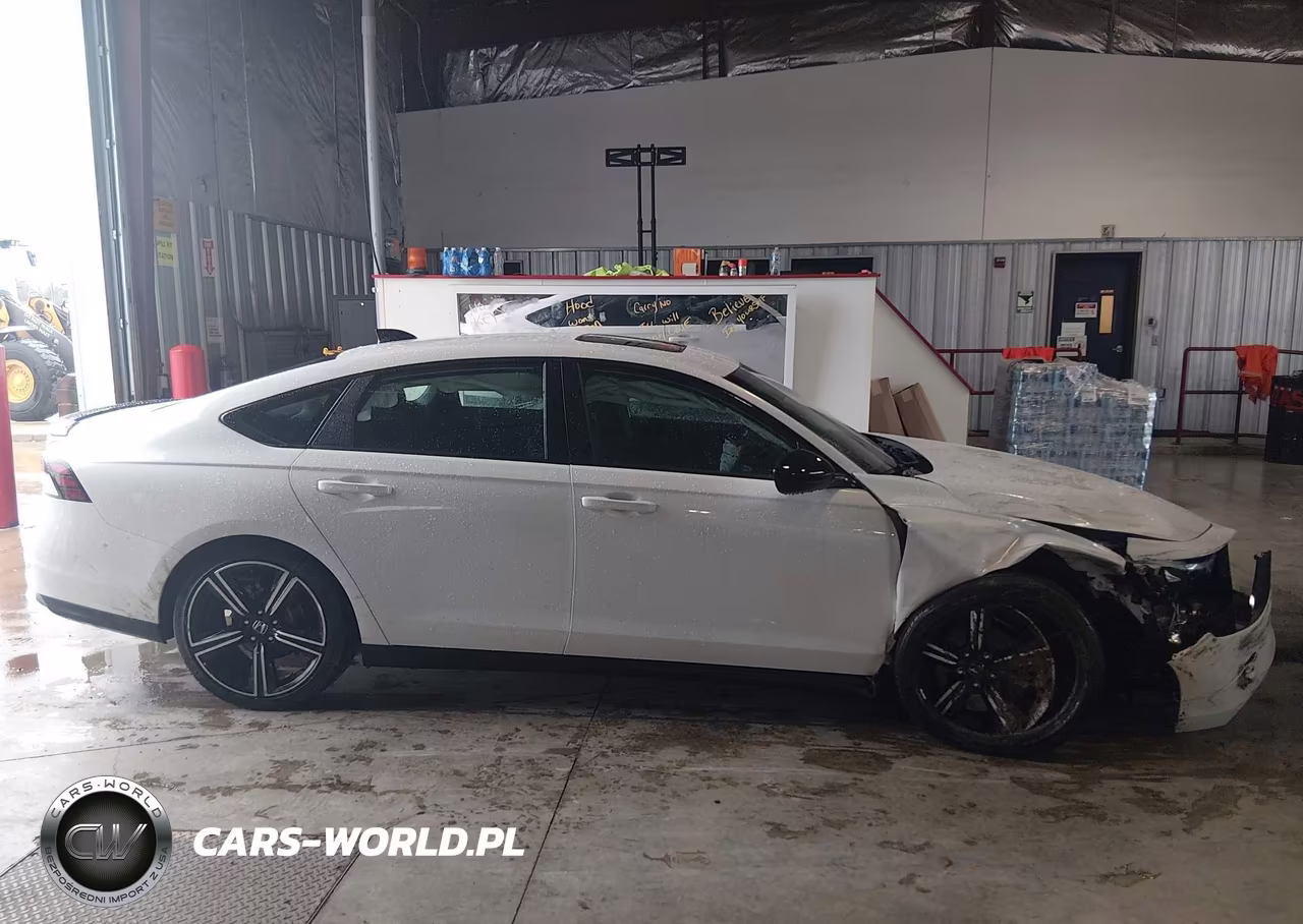 2026 Honda Accord Hybrid Sport VIN:1HGCY2F55TA028266 - 14