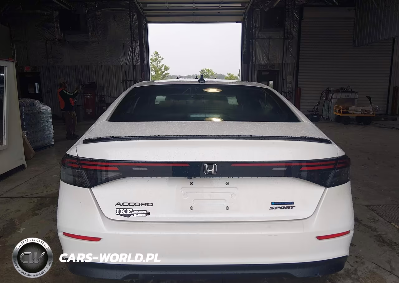 2026 Honda Accord Hybrid Sport VIN:1HGCY2F55TA028266 - 17