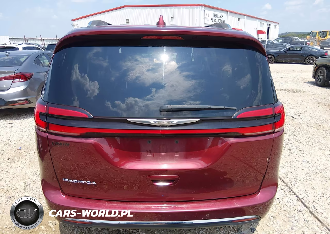 2021 Chrysler Pacifica Touring L VIN:2C4RC1BG7MR527835 - 16