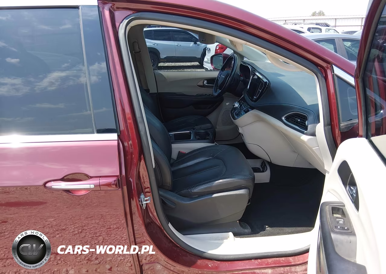 2021 Chrysler Pacifica Touring L VIN:2C4RC1BG7MR527835 - 5