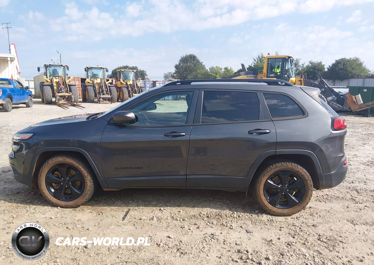 2016 Jeep Cherokee Altitude VIN:1C4PJLCSXGW233577 - 14