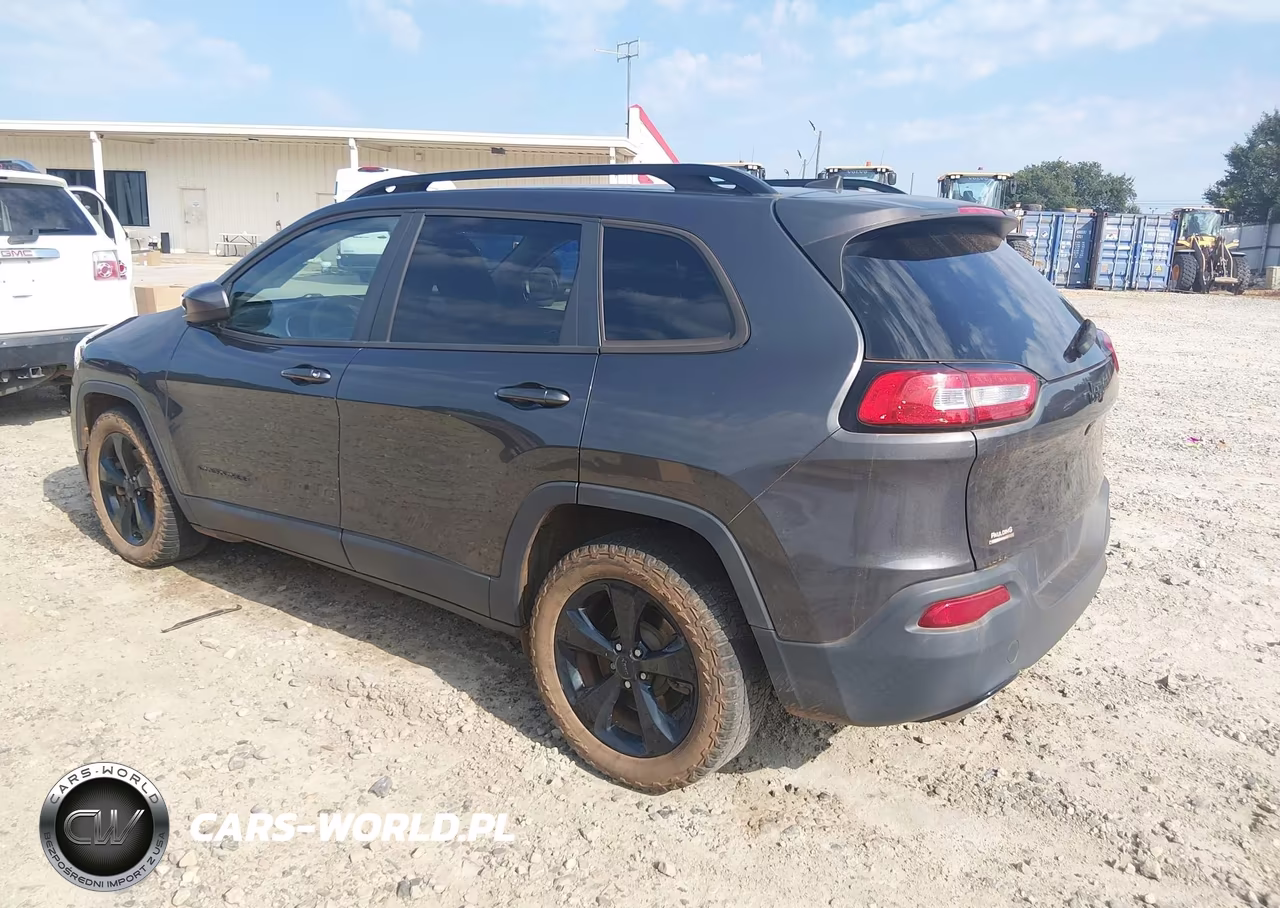 2016 Jeep Cherokee Altitude VIN:1C4PJLCSXGW233577 - 3