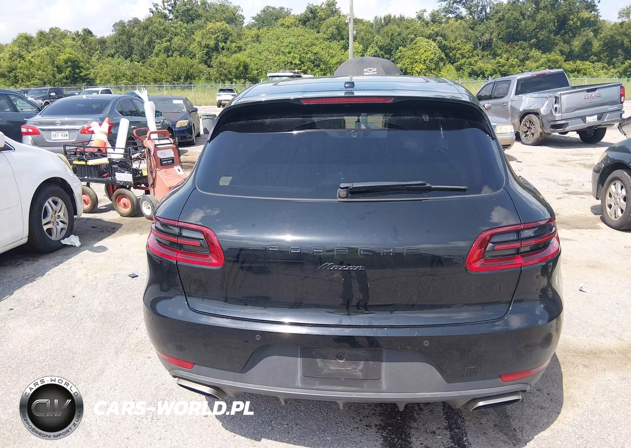2018 Porsche Macan VIN:WP1AA2A56JLB14042 - 17