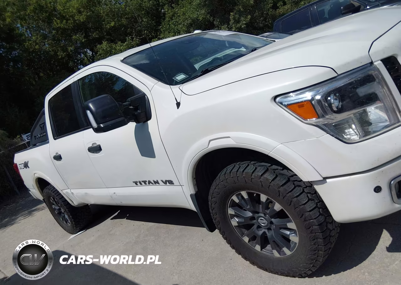 2018 Nissan Titan Pro-4X VIN:1N6AA1E50JN518817 - 13