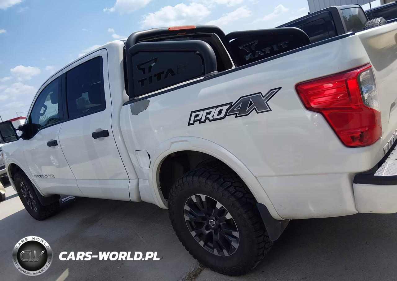 2018 Nissan Titan Pro-4X VIN:1N6AA1E50JN518817 - 14