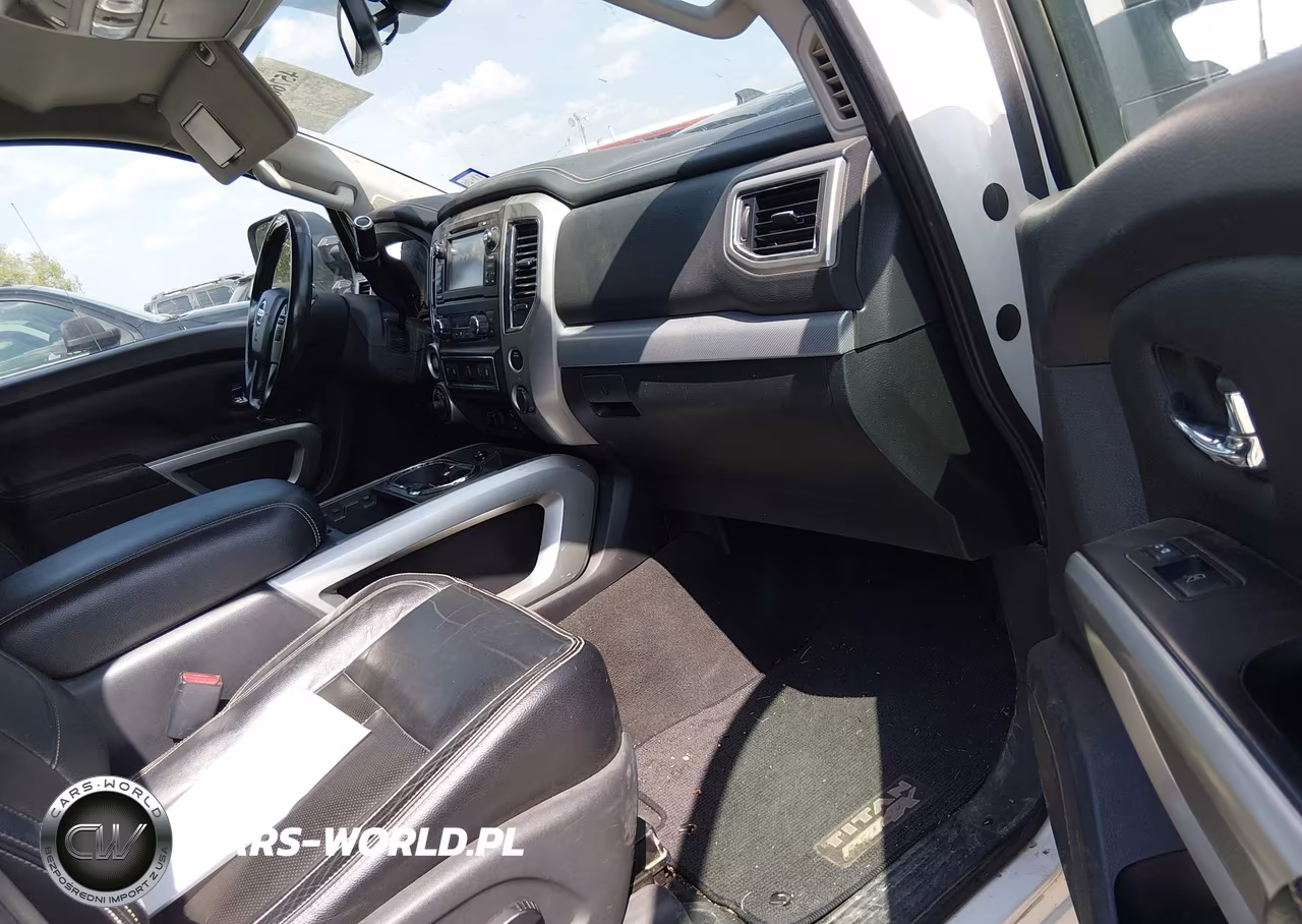 2018 Nissan Titan Pro-4X VIN:1N6AA1E50JN518817 - 5