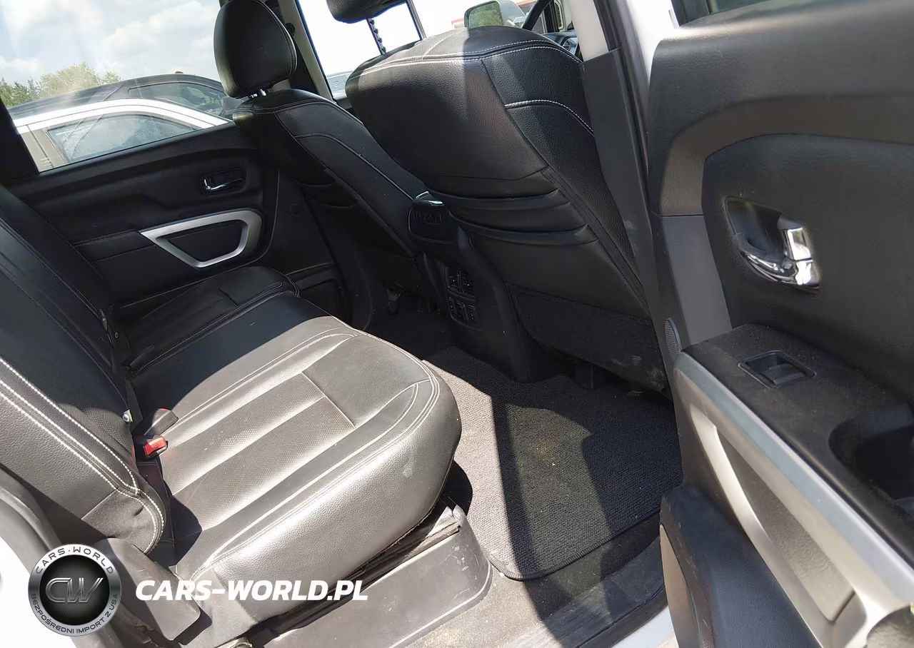 2018 Nissan Titan Pro-4X VIN:1N6AA1E50JN518817 - 8