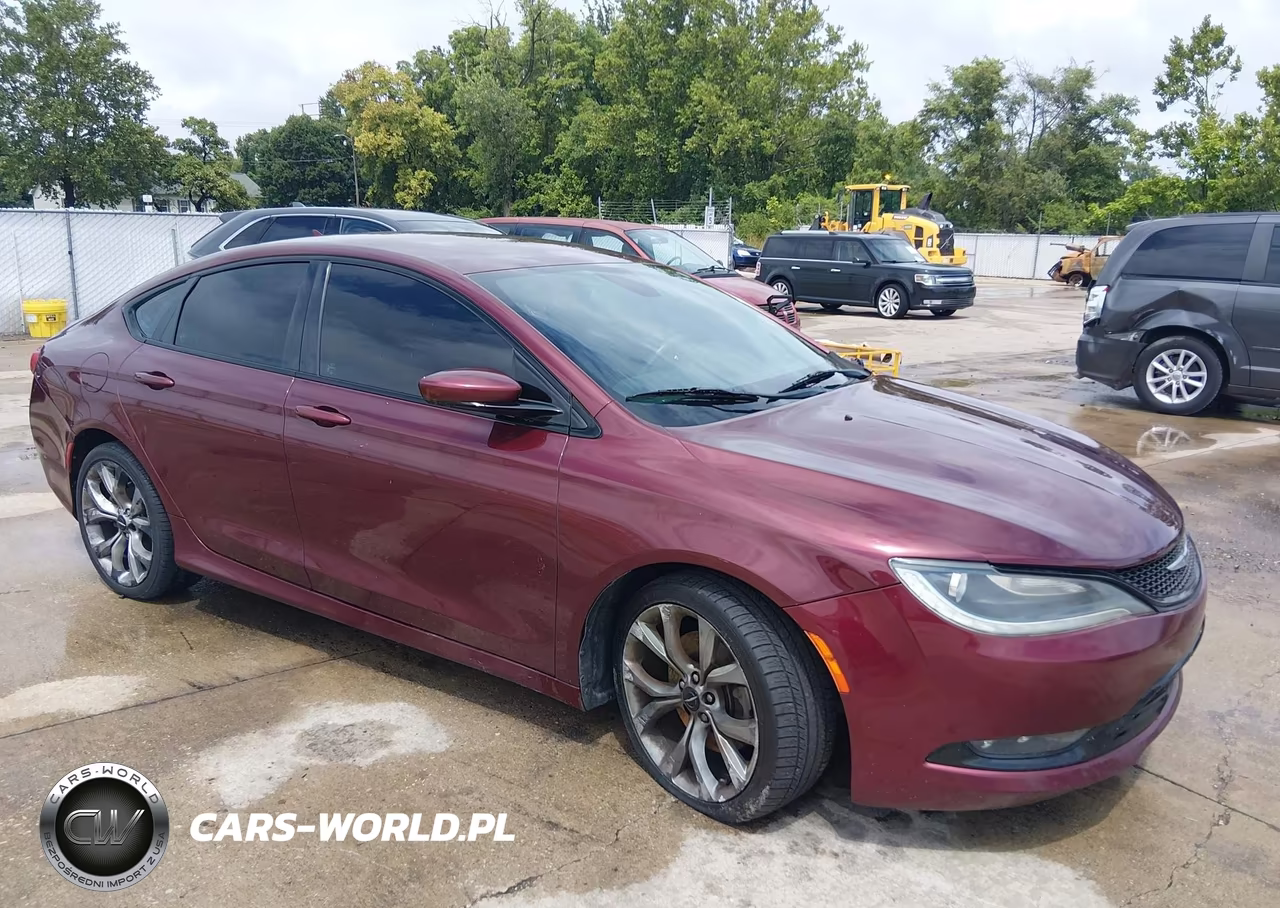2015 Chrysler 200 S – zdjęcie 1 z 11