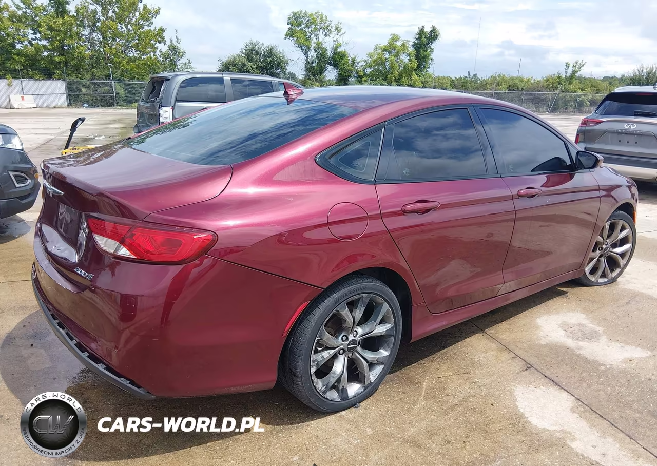 2015 Chrysler 200 S VIN:1C3CCCDG7FN523528 - 4