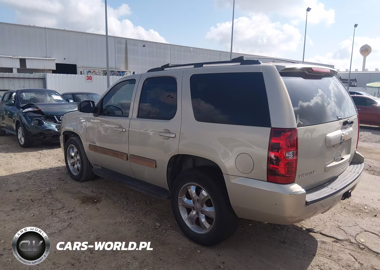 2011 Chevrolet Tahoe Ls VIN:1GNSCAE07BR372391 - 3