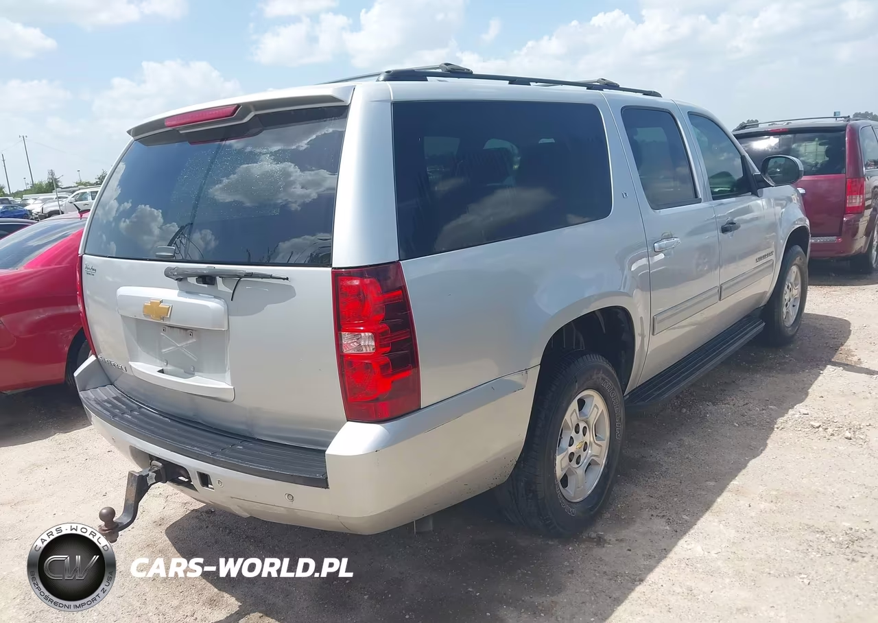 2013 Chevrolet Suburban 1500 Lt VIN:1GNSCJE08DR268088 - 4