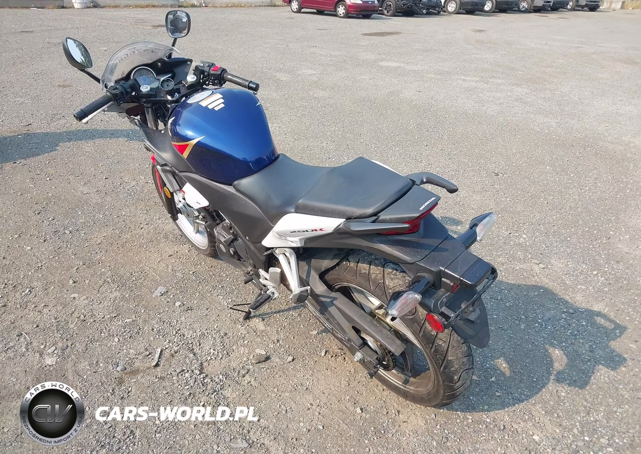 2012 Honda Cbr250 R VIN:MLHMC4108C5205679 - 3