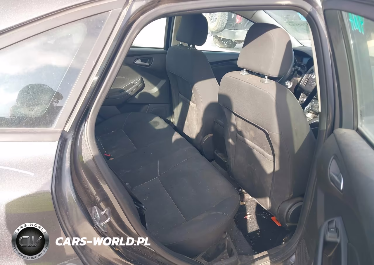 2016 Ford Focus Se VIN:1FADP3F27GL289125 - 8