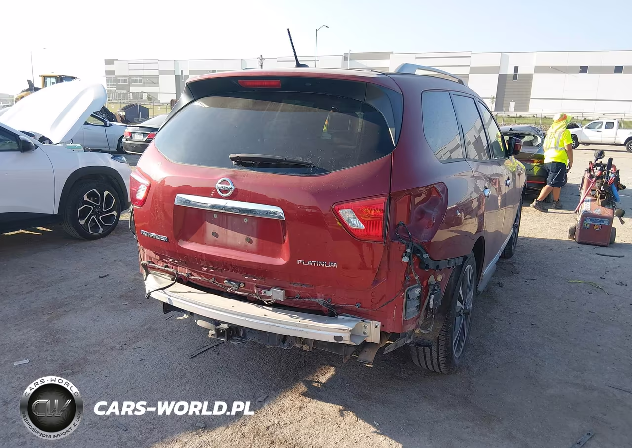 2017 Nissan Pathfinder Platinum VIN:5N1DR2MN2HC679753 - 4