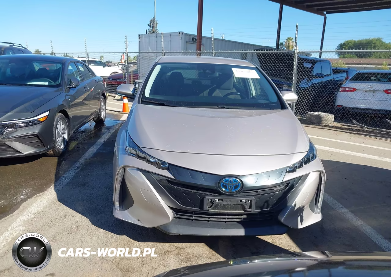 2021 Toyota Prius Prime Le VIN:JTDKAMFP7M3194791 - 12