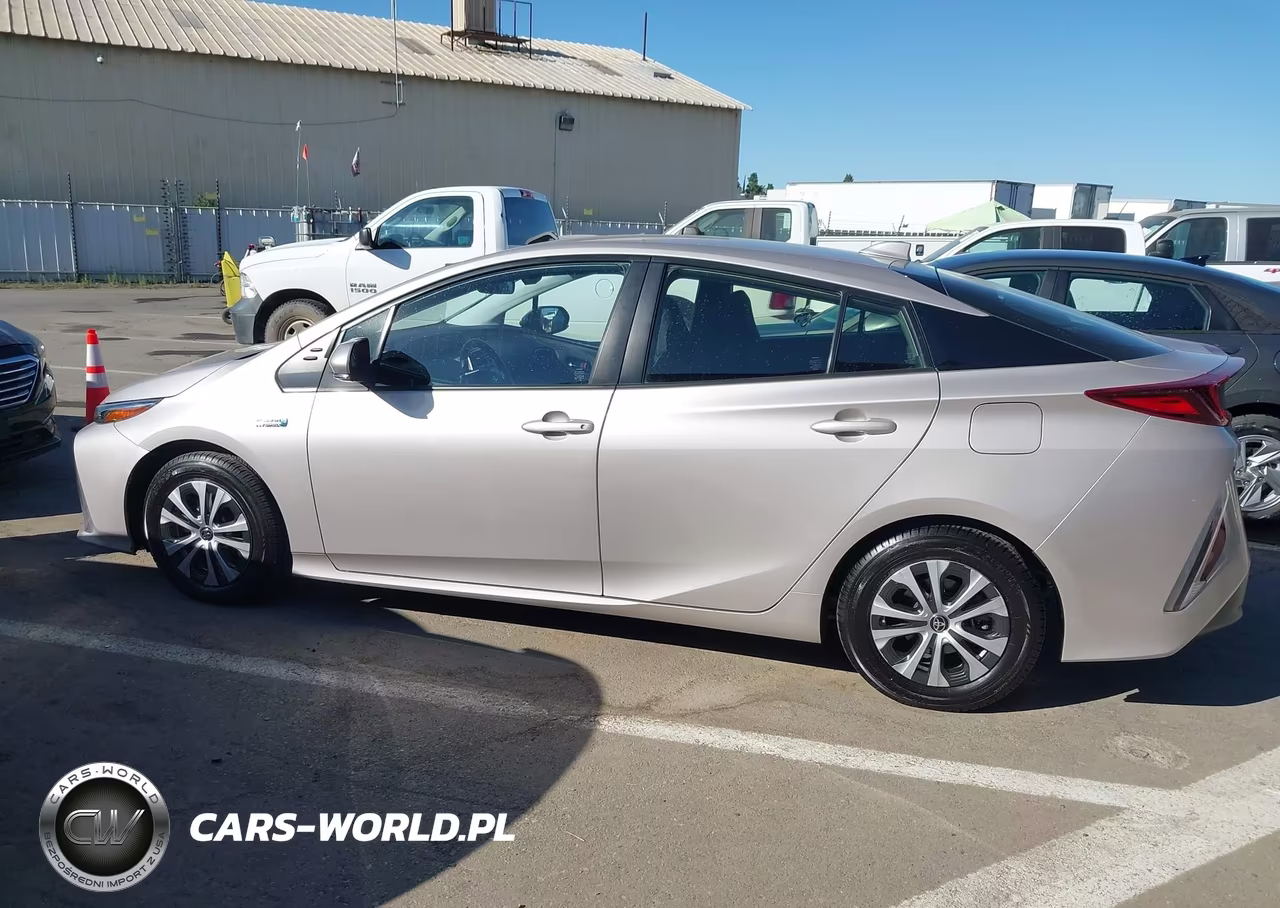 2021 Toyota Prius Prime Le VIN:JTDKAMFP7M3194791 - 13