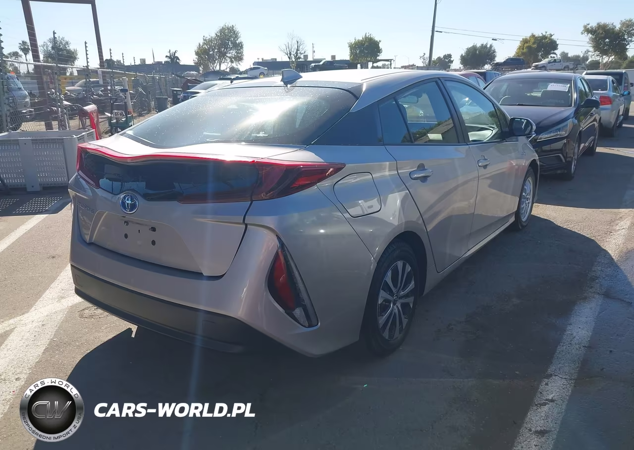 2021 Toyota Prius Prime Le VIN:JTDKAMFP7M3194791 - 4