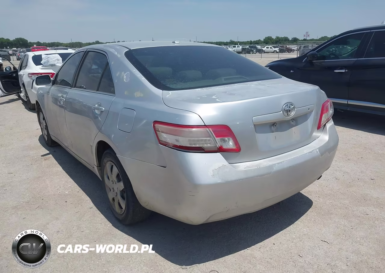 2010 Toyota Camry Le VIN:4T1BF3EK5AU051356 - 3