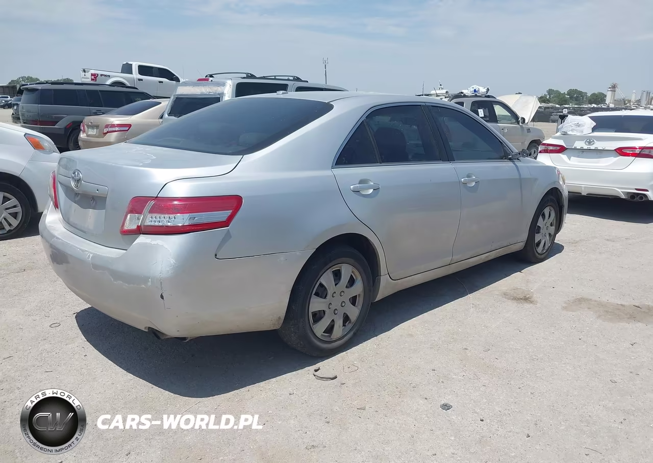 2010 Toyota Camry Le VIN:4T1BF3EK5AU051356 - 4