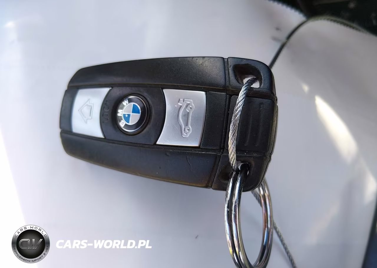 2008 BMW 328I VIN:WBAVA375X8ND55584 - 11