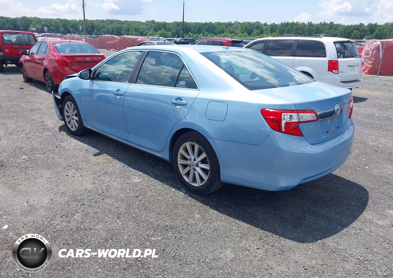 2012 Toyota Camry Xle VIN:4T4BF1FK4CR235635 - 3