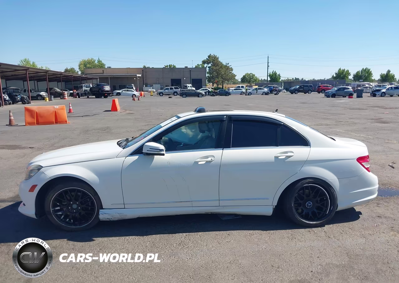 2011 Mercedes-Benz C 300 Luxury-Sport VIN:WDDGF5EB0BR150618 - 14