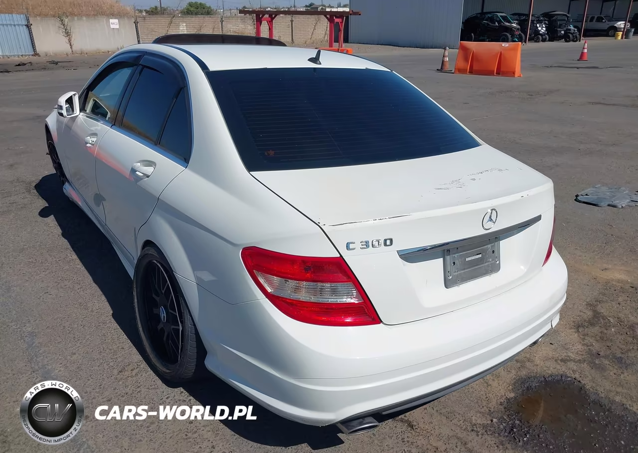 2011 Mercedes-Benz C 300 Luxury-Sport VIN:WDDGF5EB0BR150618 - 3