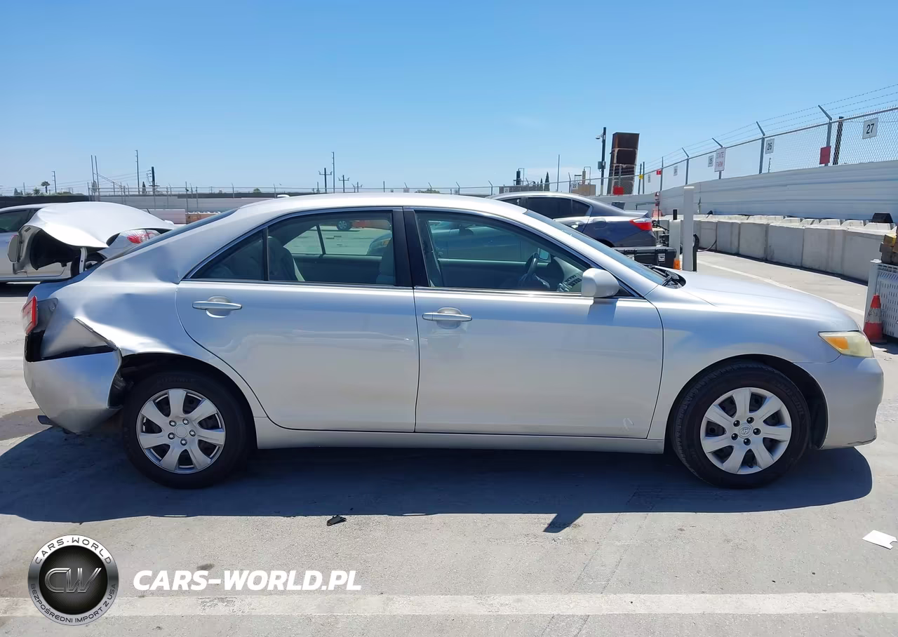 2010 Toyota Camry Le VIN:4T1BF3EK9AU054891 - 13