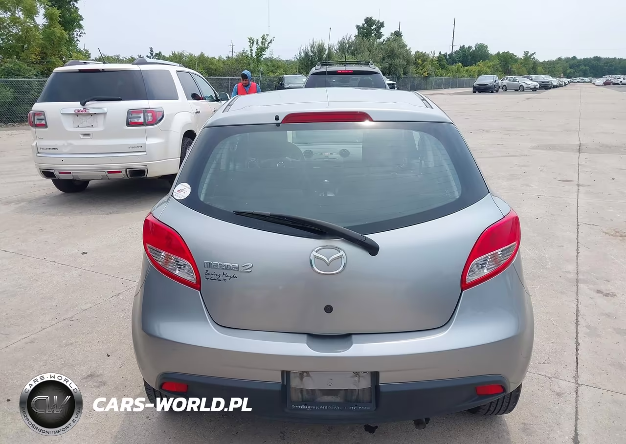 2011 Mazda Mazda2 Sport VIN:JM1DE1HY8B0106346 - 11