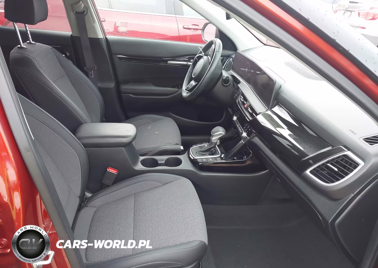 2024 Kia Seltos X-Line VIN:KNDEUCA74R7504868 - 5