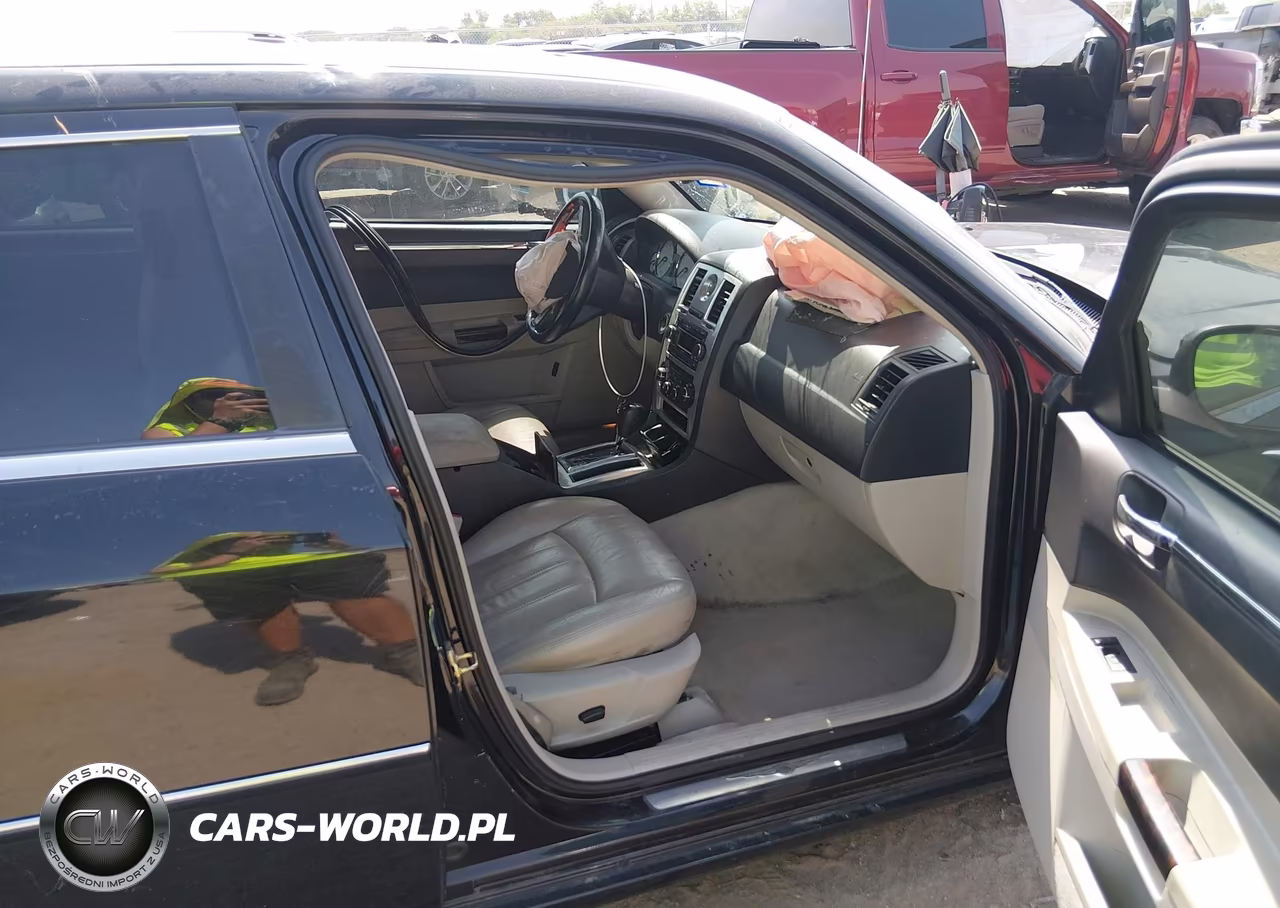 2005 Chrysler 300C VIN:2C3JA63H55H121474 - 5