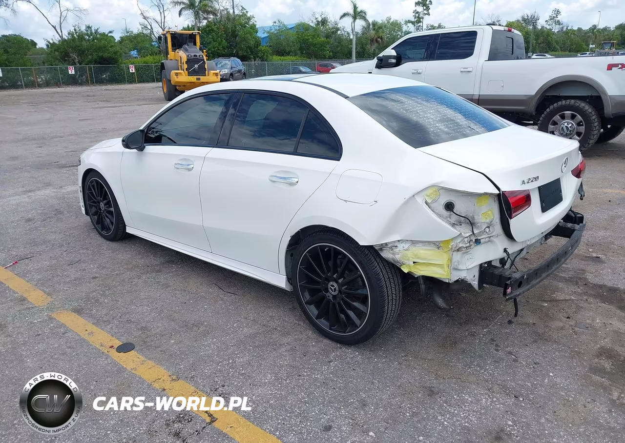 2022 Mercedes-Benz A 220 VIN:W1K3G4EB2NJ368438 - 3