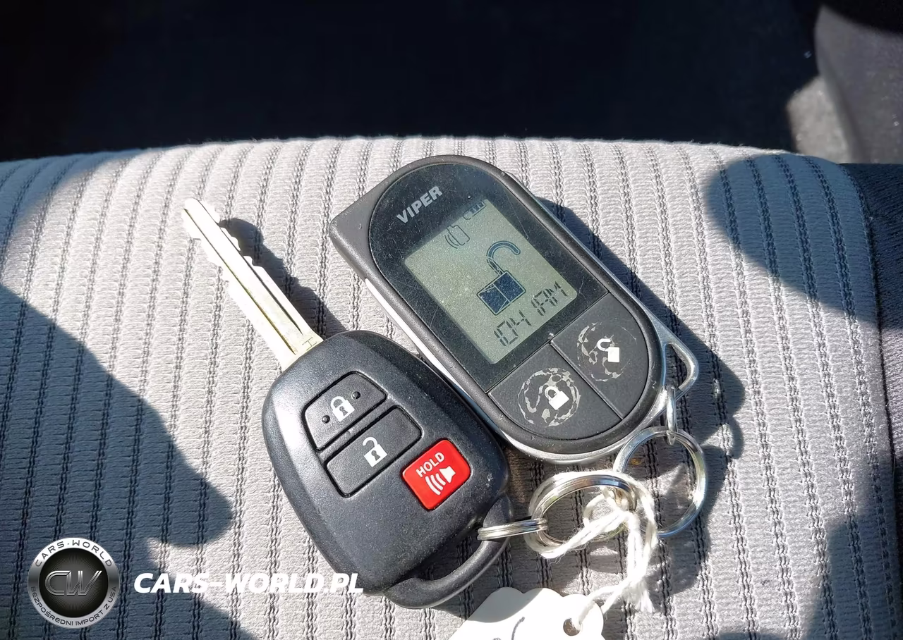 2015 Toyota Rav4 Xle VIN:2T3RFREV3FW340603 - 11
