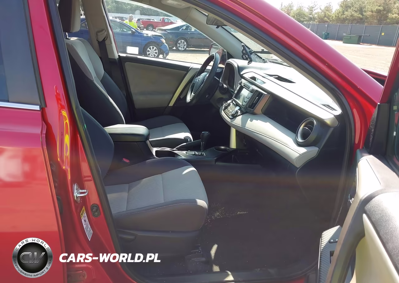 2015 Toyota Rav4 Xle VIN:2T3RFREV3FW340603 - 5