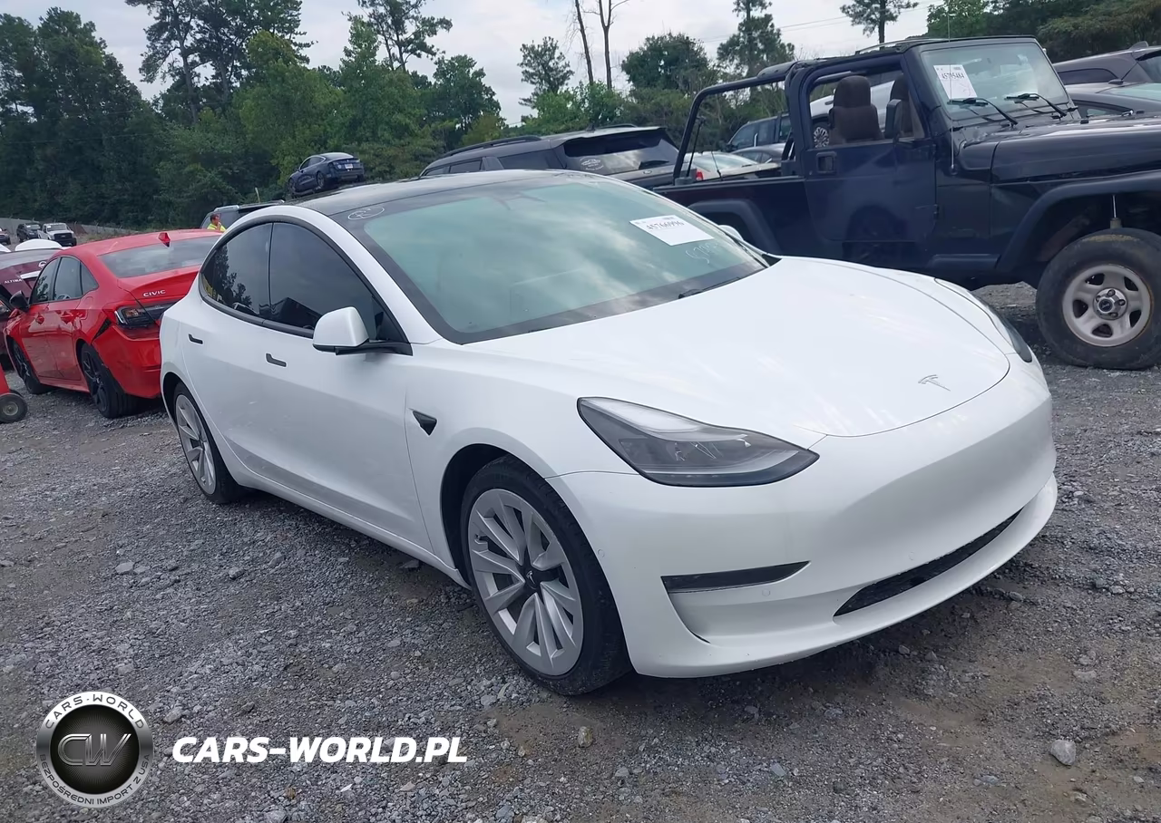 2021 Tesla Model 3 Standard Range Plus Rear-Wheel Drive