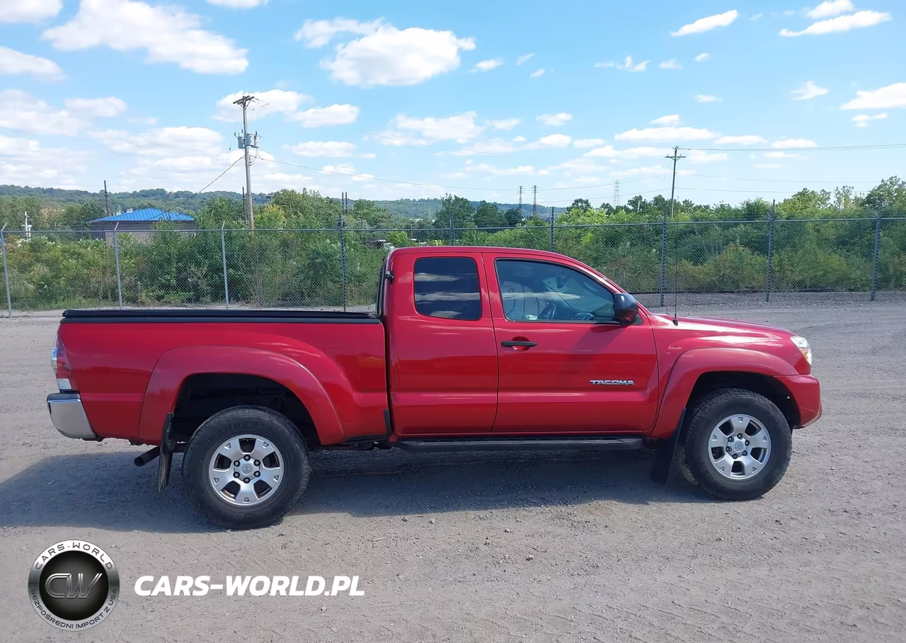 2013 Toyota Tacoma Base V6 VIN:5TFUU4EN6DX079107 - 13