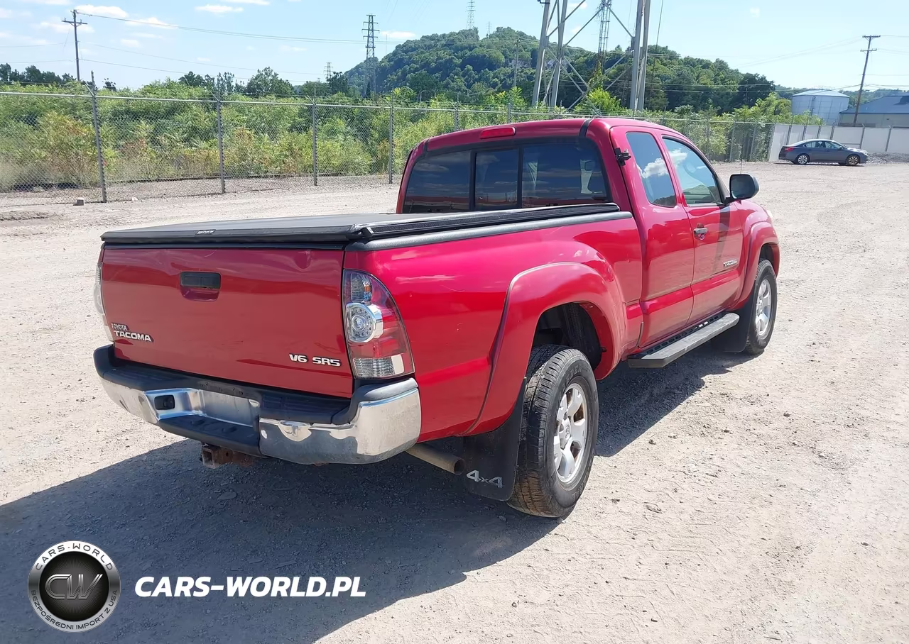 2013 Toyota Tacoma Base V6 VIN:5TFUU4EN6DX079107 - 4