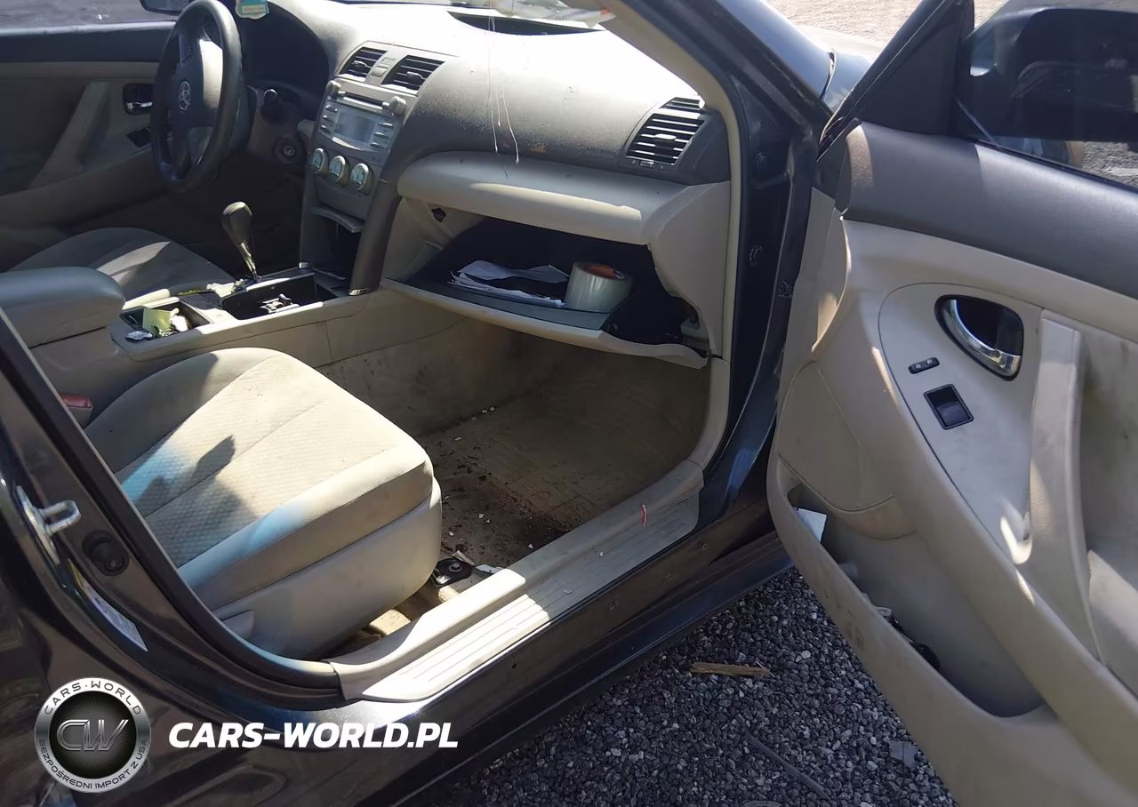 2009 Toyota Camry Le VIN:4T1BE46K79U284867 - 5