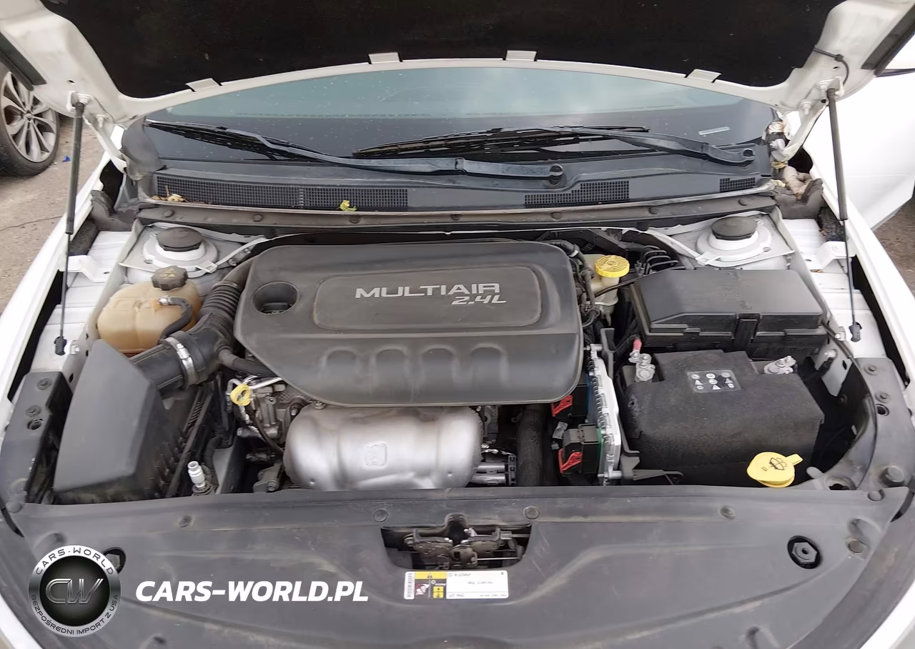 2015 Chrysler 200 Limited VIN:1C3CCCAB5FN742318 - 10