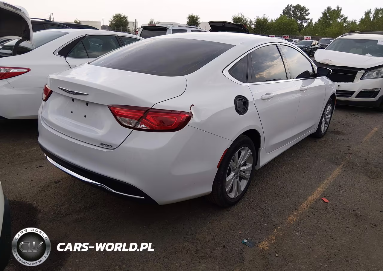 2015 Chrysler 200 Limited VIN:1C3CCCAB5FN742318 - 4