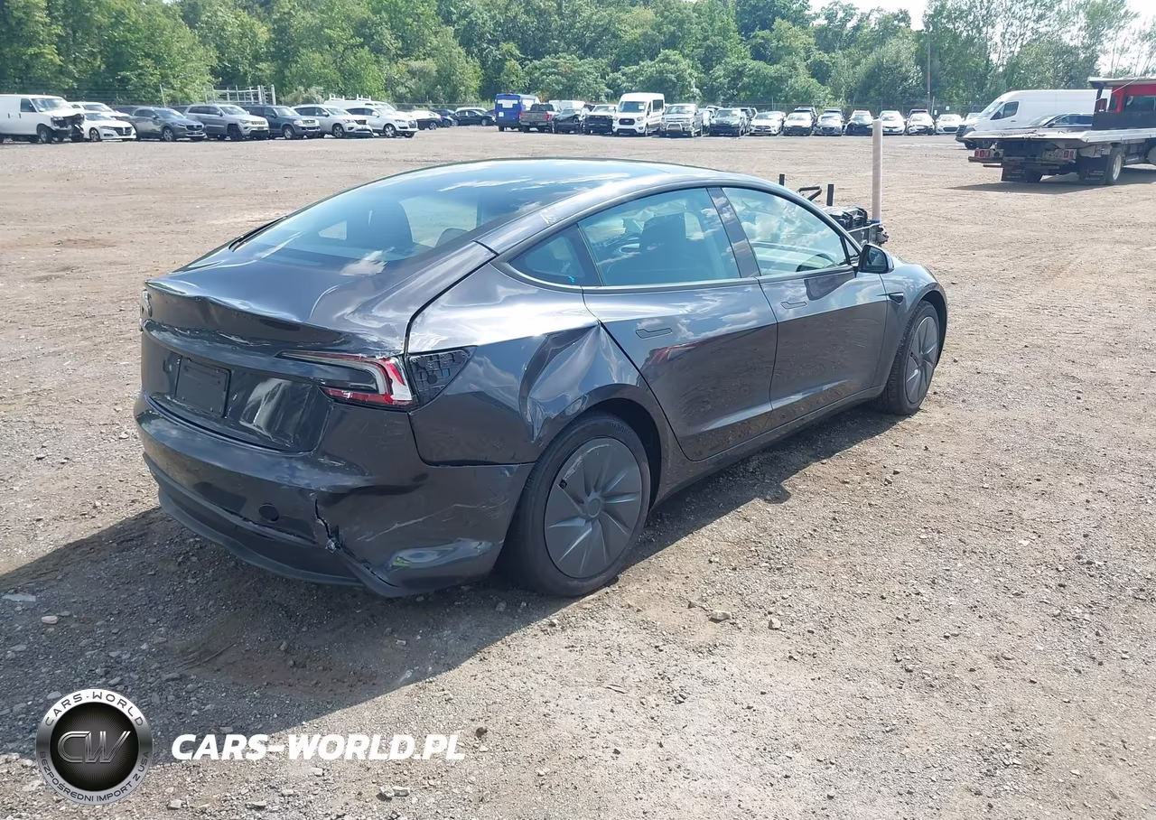 2026 Tesla Model 3 Premium Rear-Wheel Drive-Rear-Wheel Drive VIN:5YJ3E1EA1TF167396 - 4