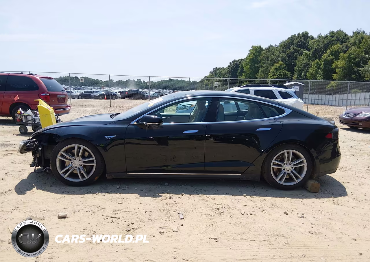 2015 Tesla Model S 70D-85D-P85D VIN:5YJSA1S26FF083132 - 15