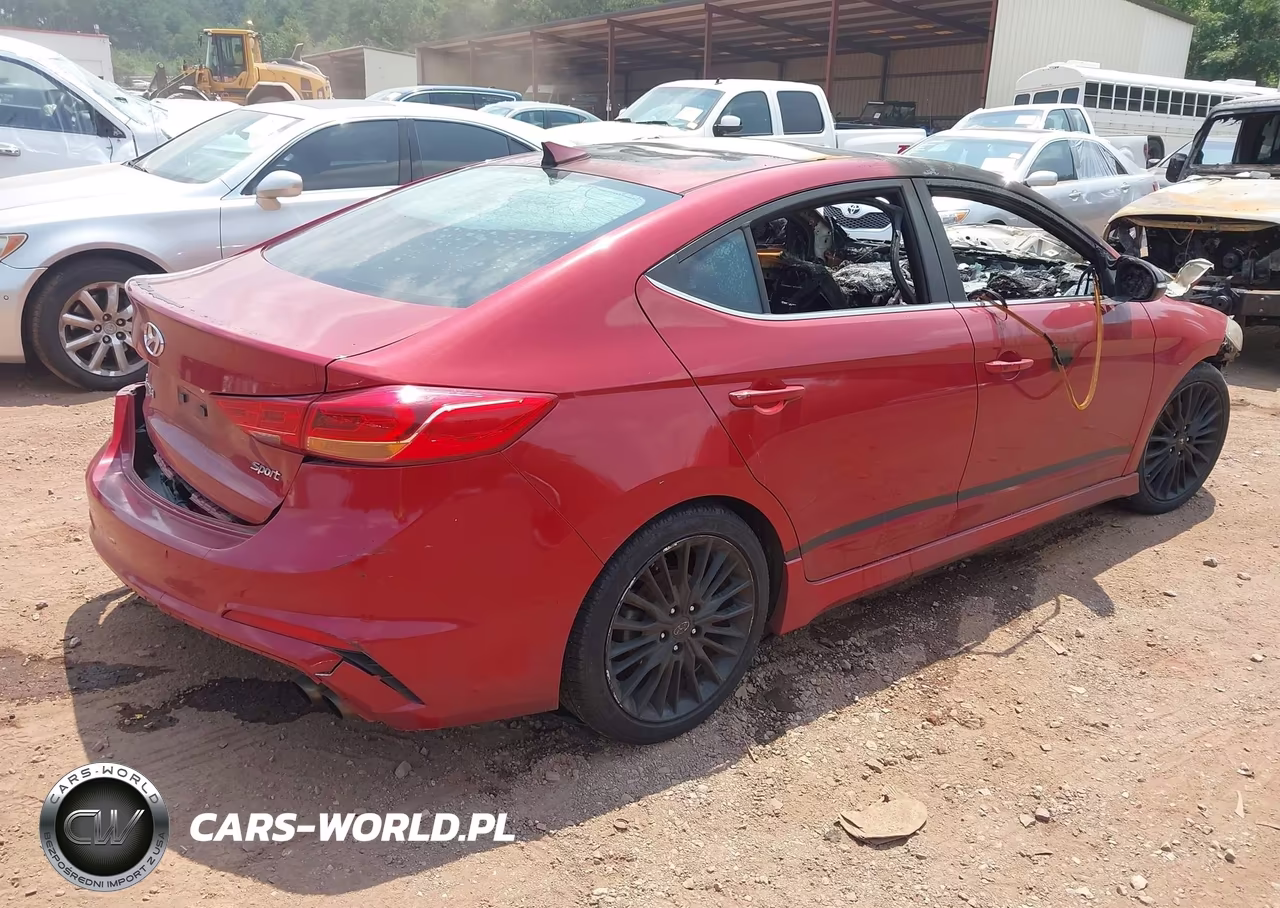 2018 Hyundai Elantra Sport VIN:KMHD04LB5JU598162 - 4