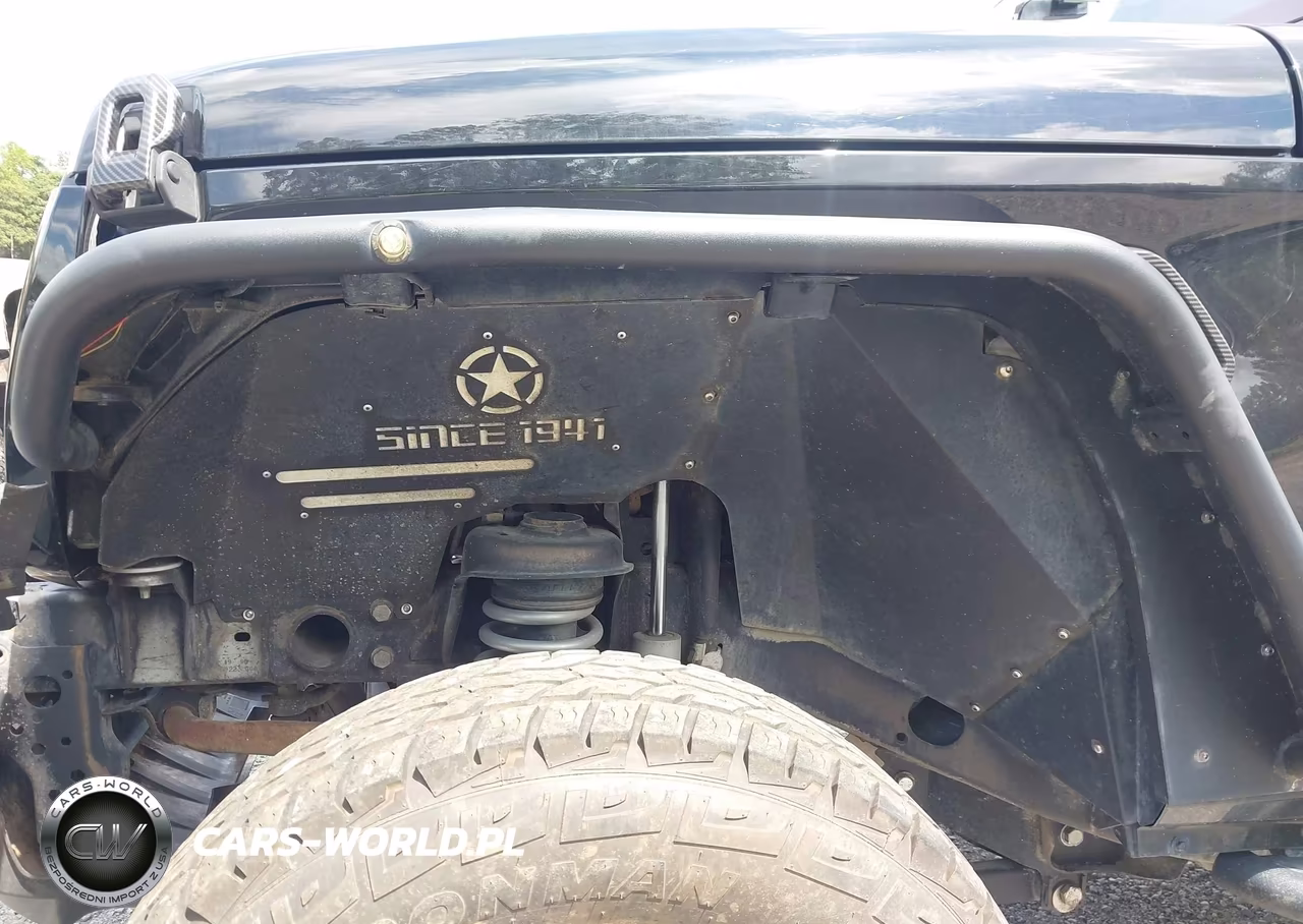 2019 Jeep Wrangler Unlimited Sport S 4X4 VIN:1C4HJXDN2KW691174 - 19