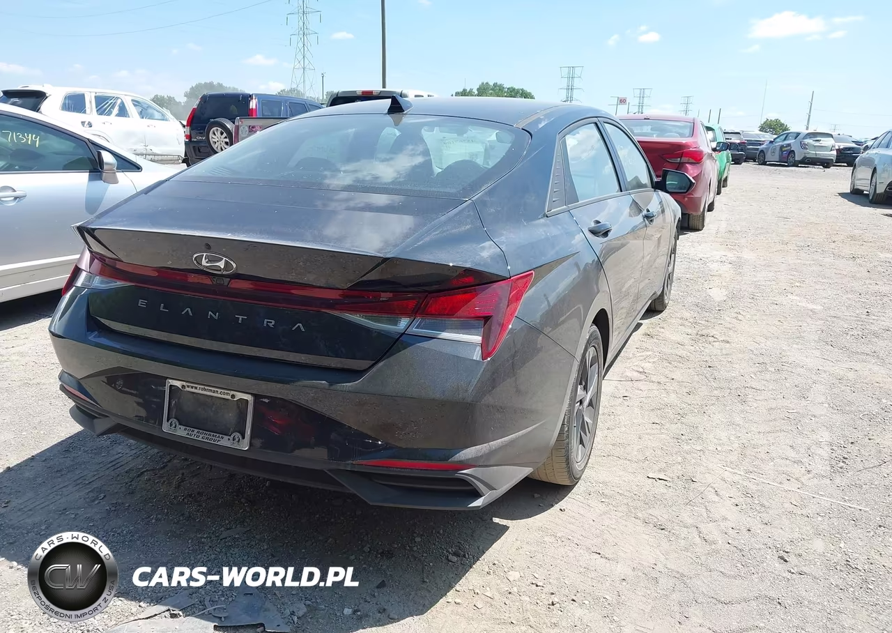 2021 Hyundai Elantra Sel VIN:5NPLS4AG4MH003065 - 4