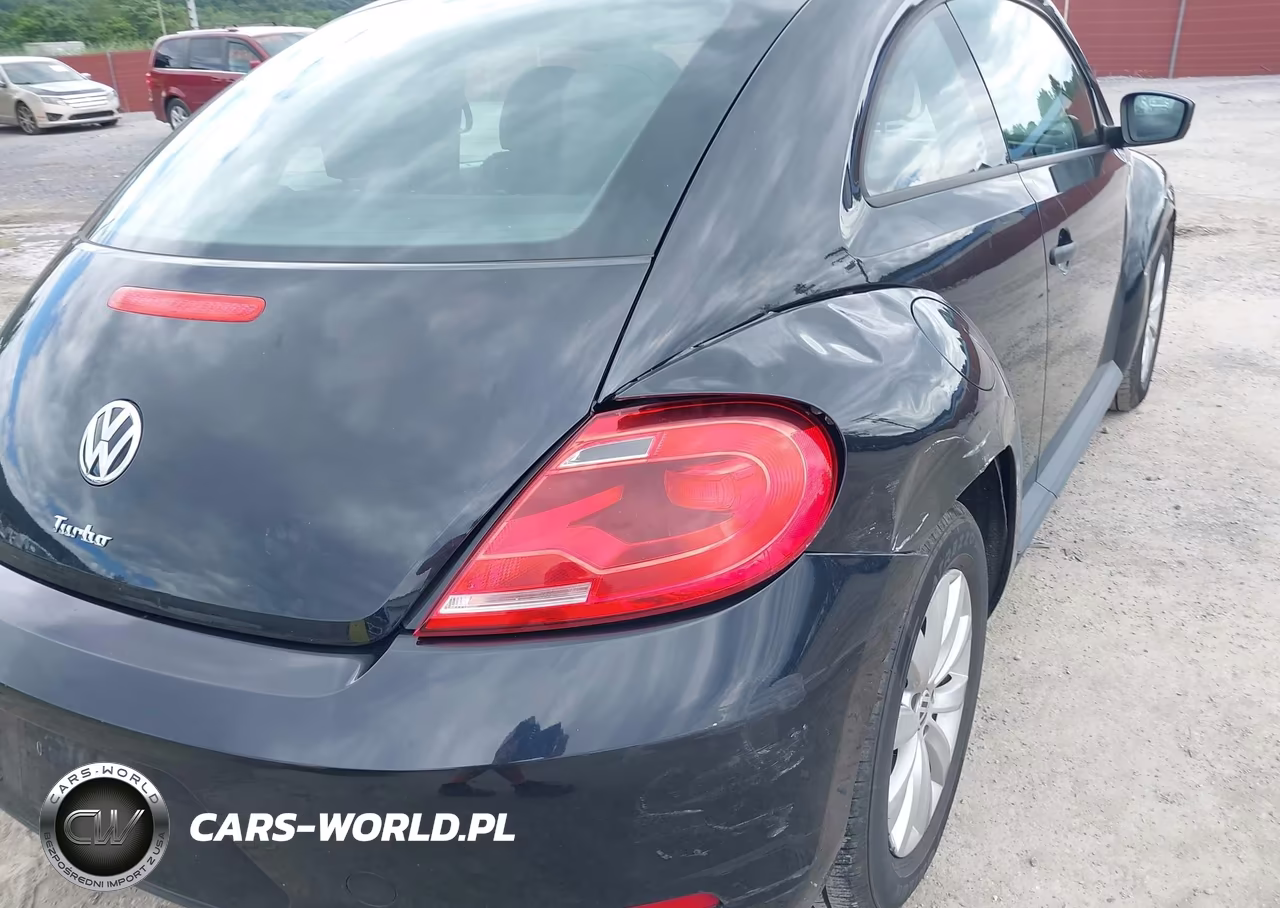 2016 Volkswagen Beetle 1.8T Wolfsburg Edition VIN:3VWF17AT7GM612435 - 6