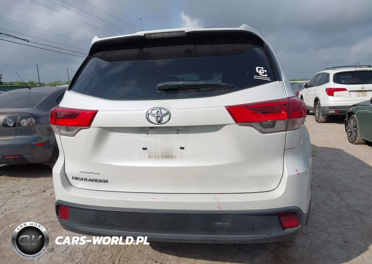 2019 Toyota Highlander Le VIN:5TDZARFH0KS054792 - 15