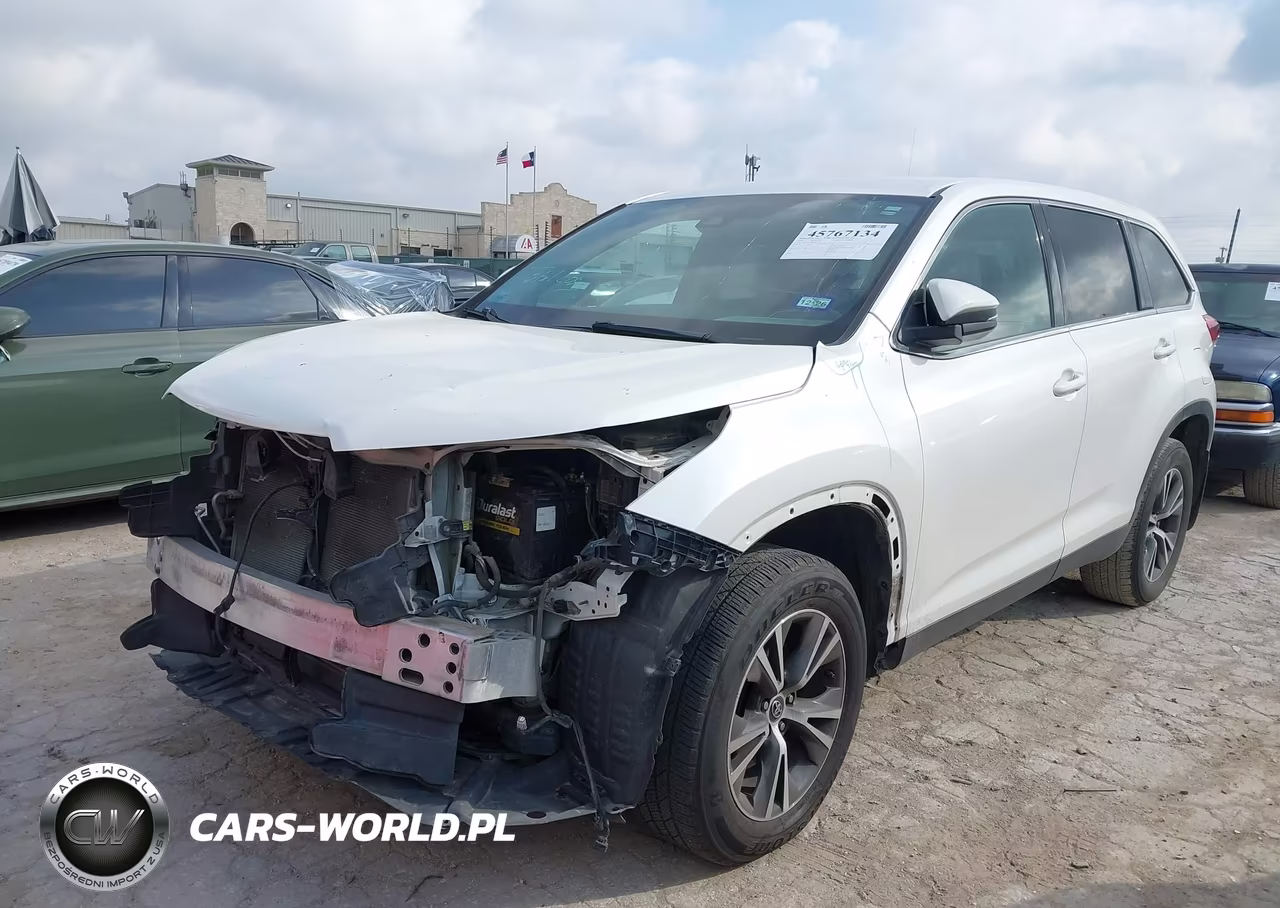 2019 Toyota Highlander Le VIN:5TDZARFH0KS054792 - 2